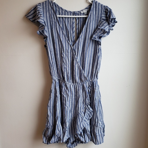 American Eagle Ruffle Wrap Around Romper Dress - Picture 4 of 6